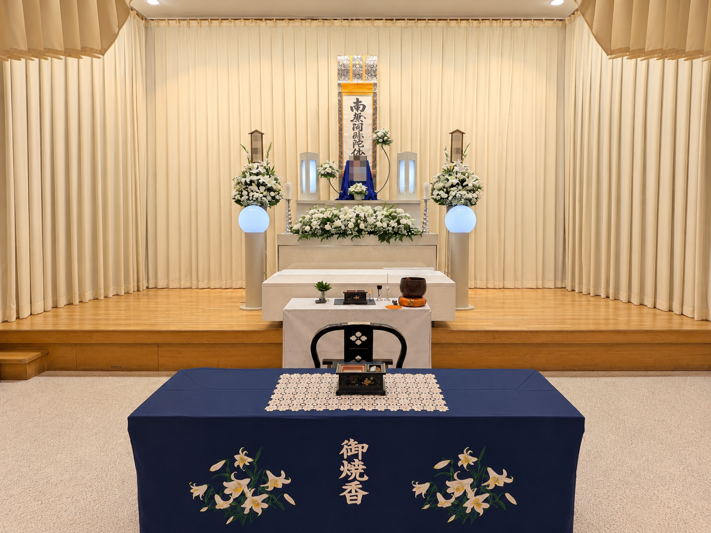 堺市立斎場 第一式場で行われた一日葬の葬儀事例として、式場の雰囲気や当日の流れが分かる写真です。